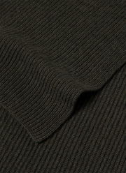 Cashmere Ribbed Scarf in Dark Green