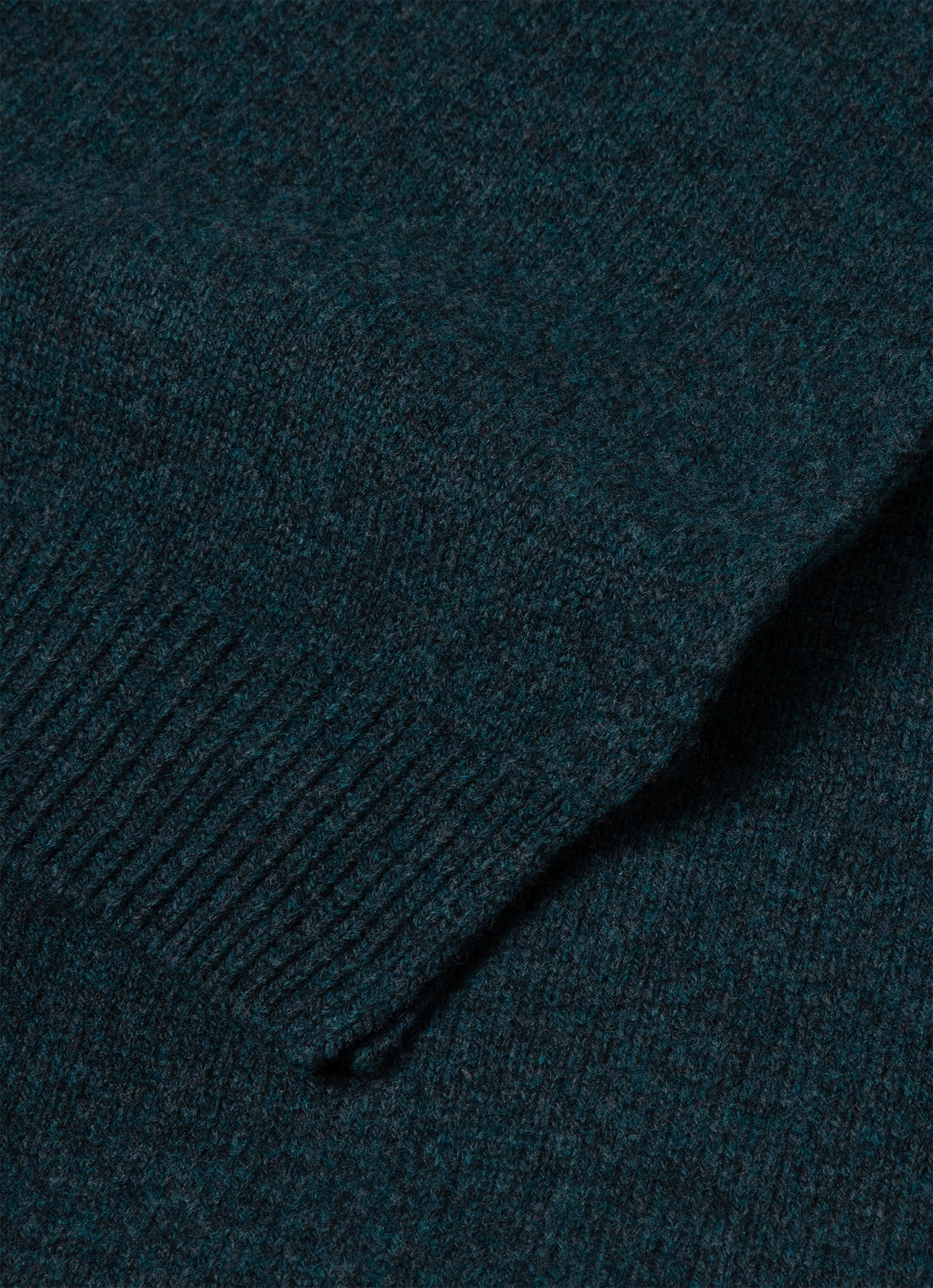 Scottish Lambswool Scarf in Peacock