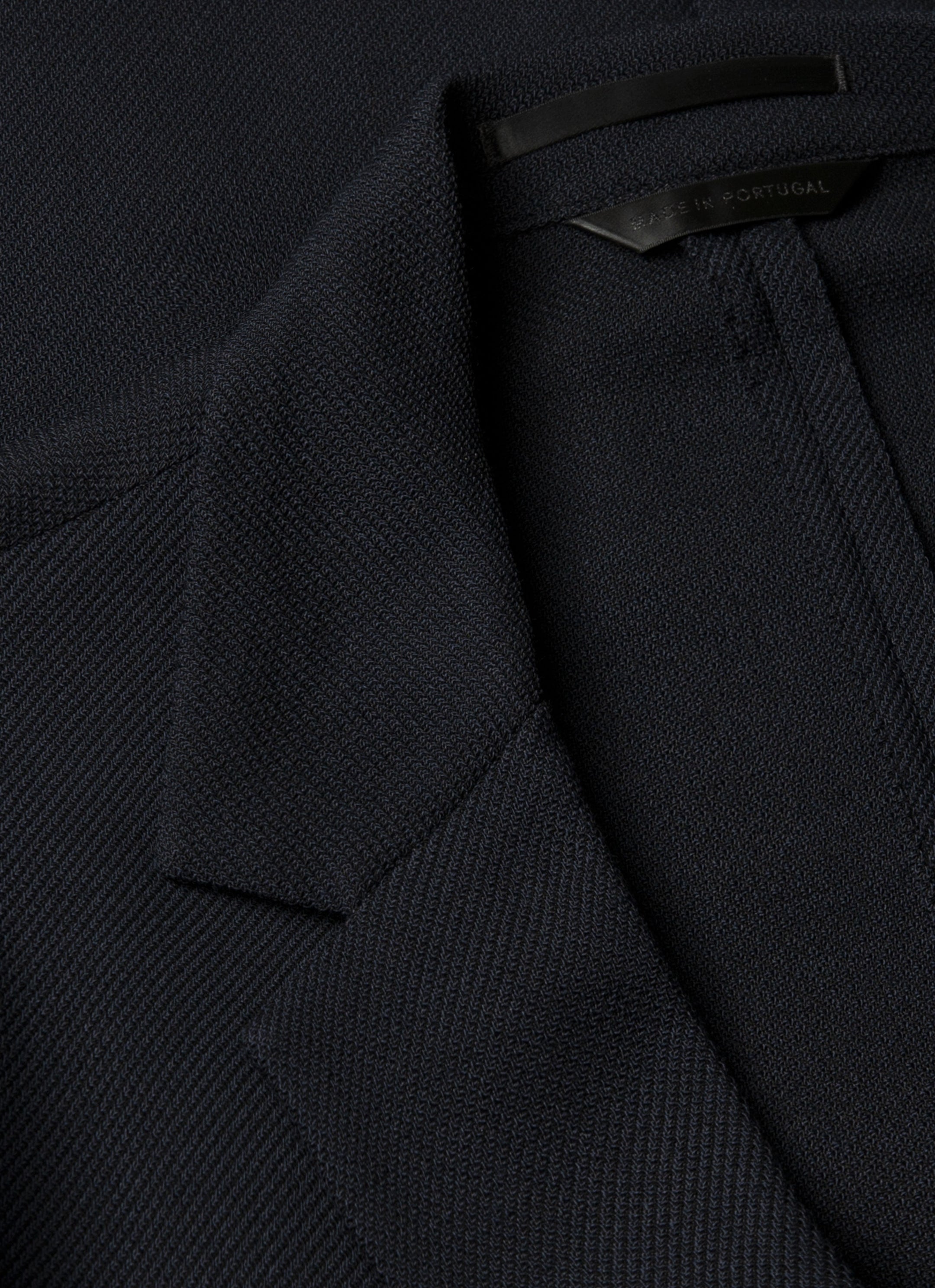 Men's Textured Wool Two-Piece Suit in Navy
