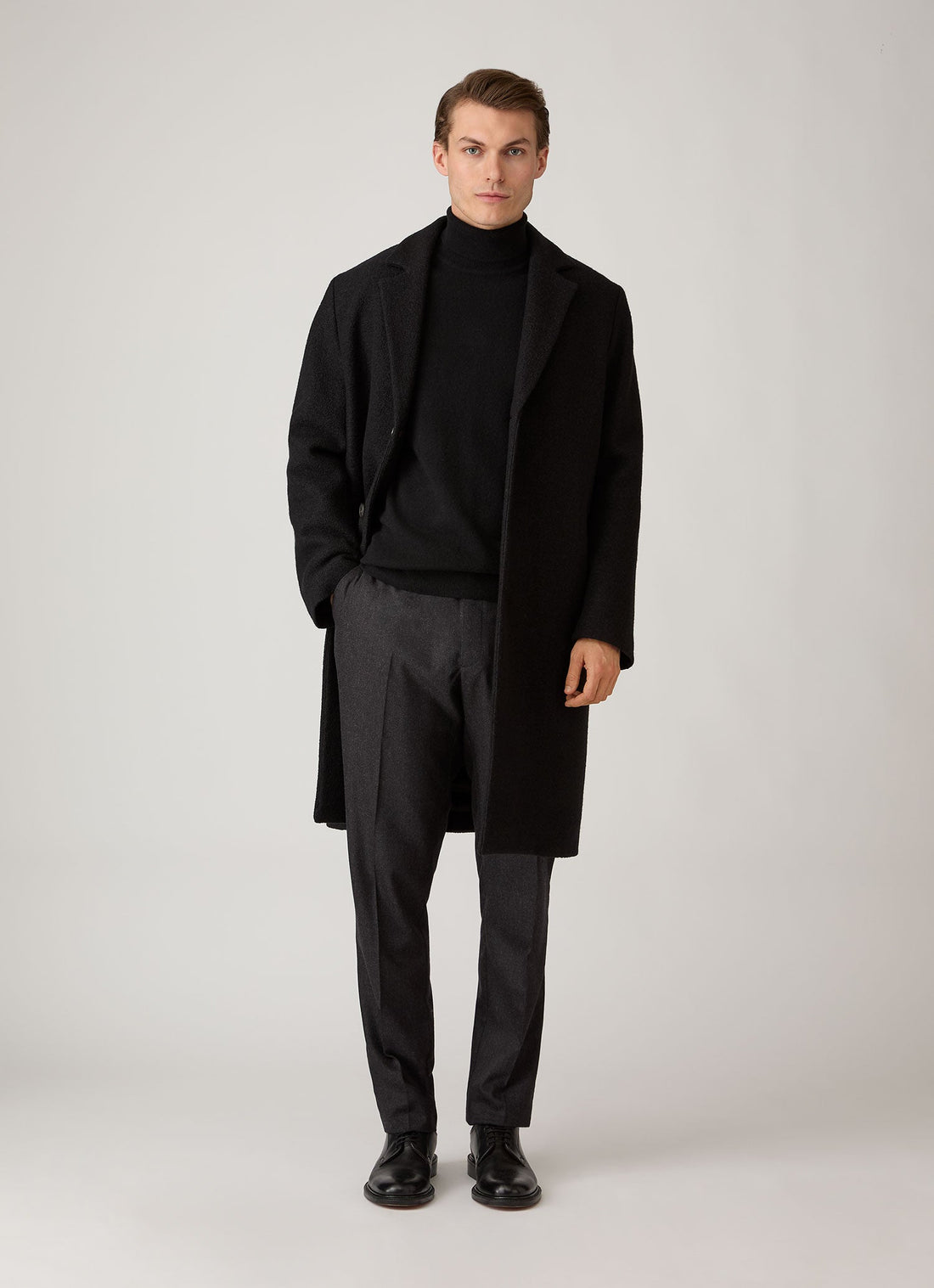 Men's Cashmere Roll Neck Jumper in Black