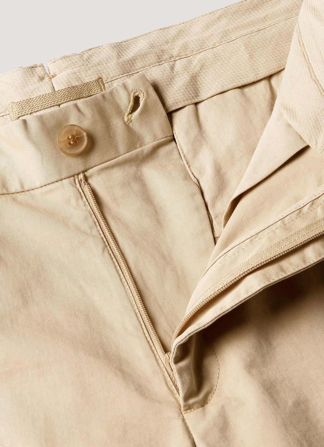 Men's Chino Shorts in Light Stone