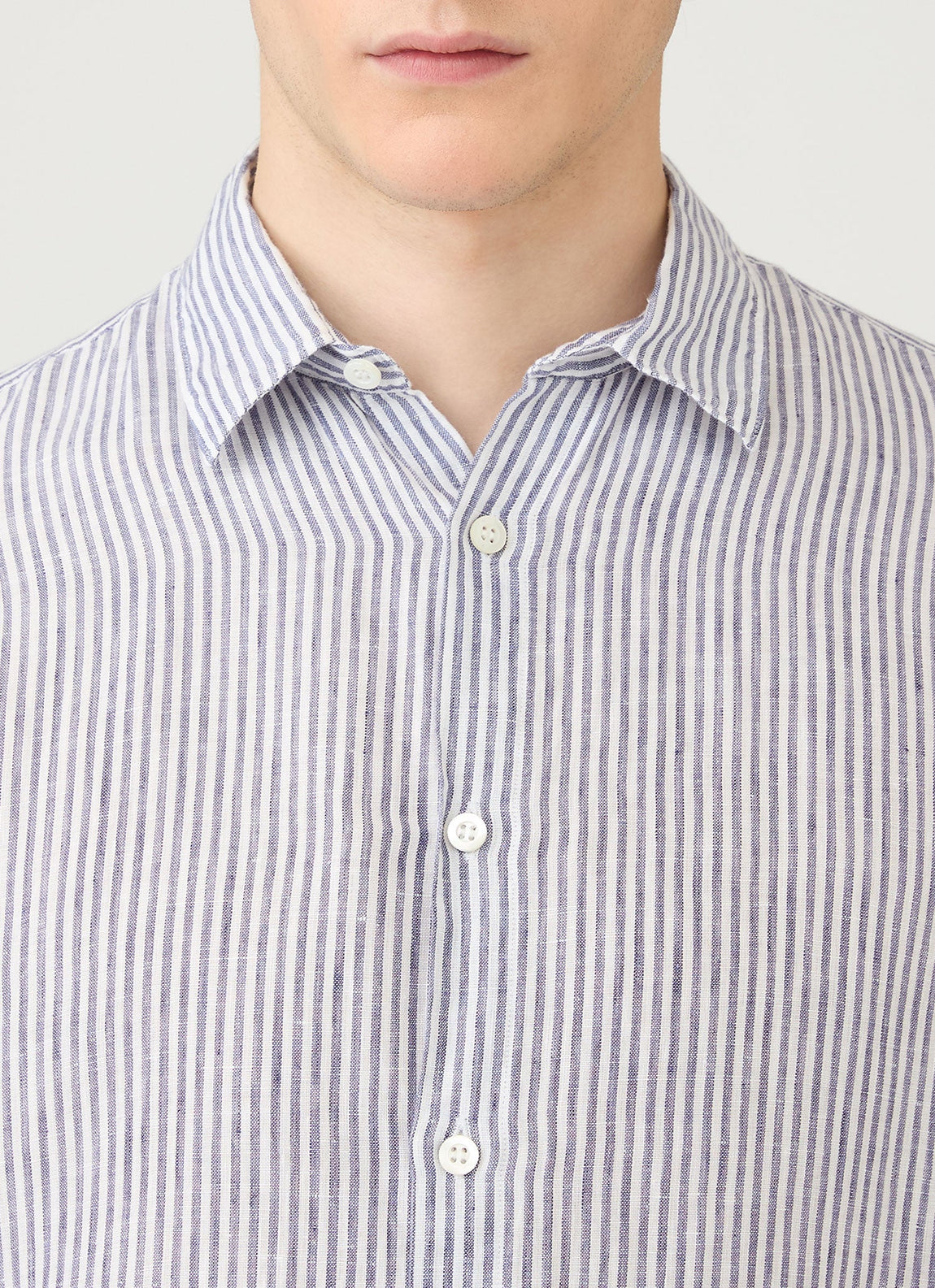 Men's Linen Shirt in White/Navy