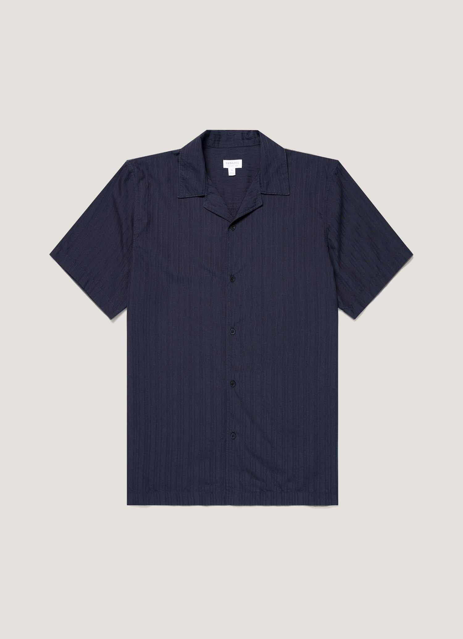 テクスチャードストライプ キャンプカラーシャツ（Navy）| Sunspel