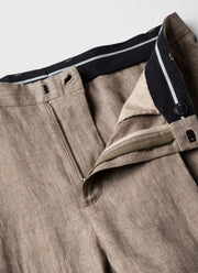 Men's Pleated Linen Trouser in Dark Sand
