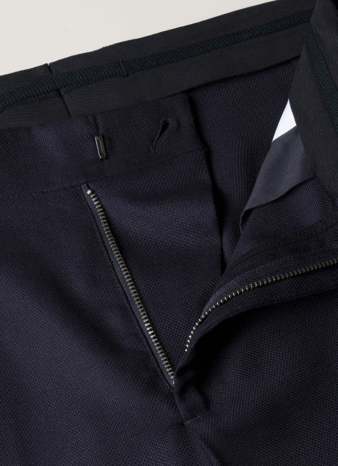 Men's Lightweight Travel Wool Trouser in Navy