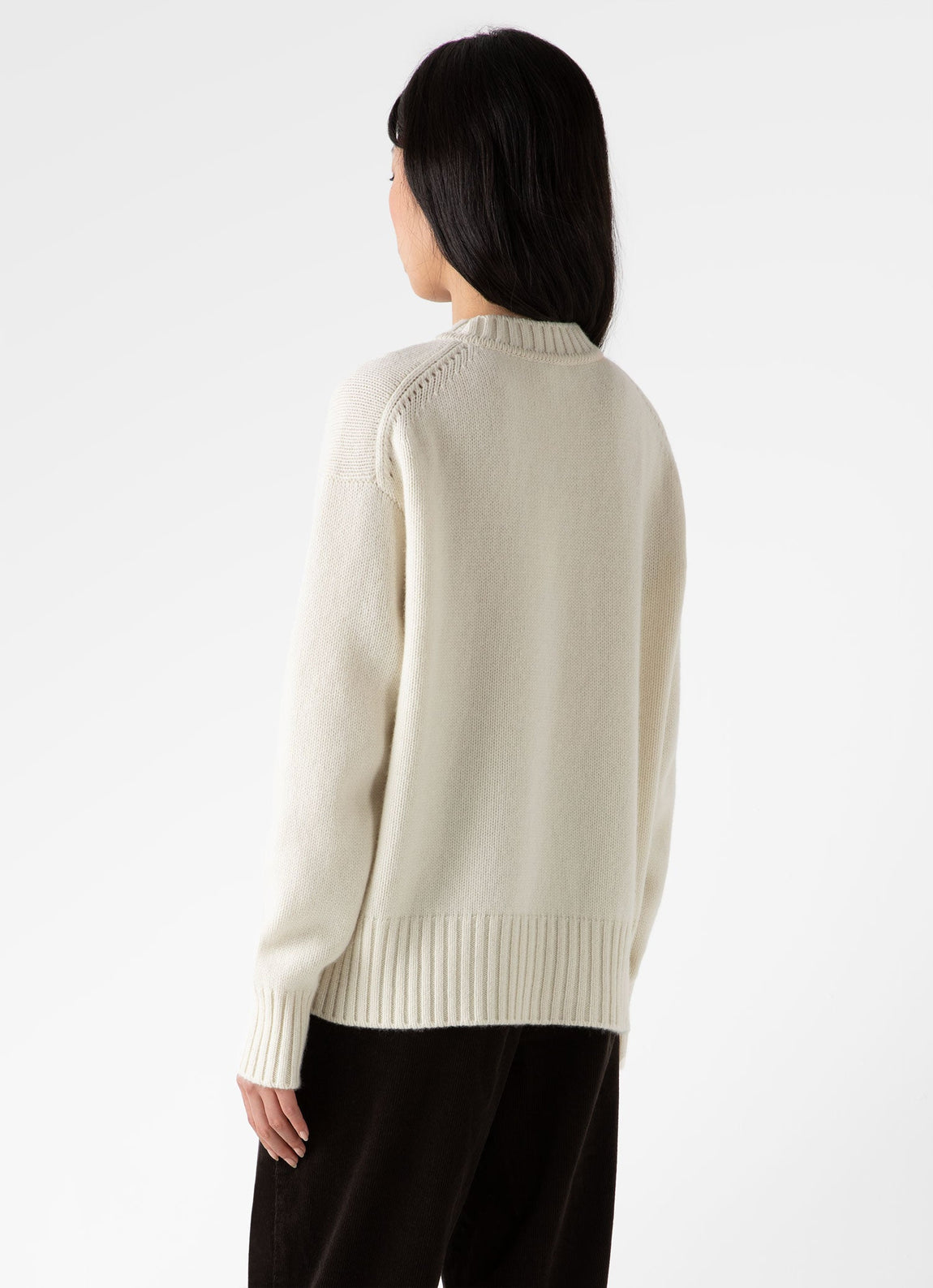 Women's Luxurious Cashmere Jumper in Undyed