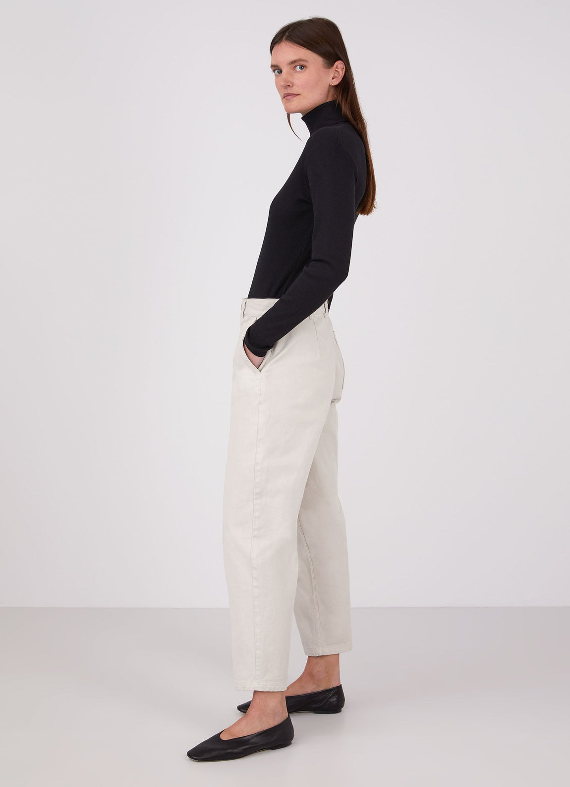 Women's Rib Roll Neck T-shirt in Black