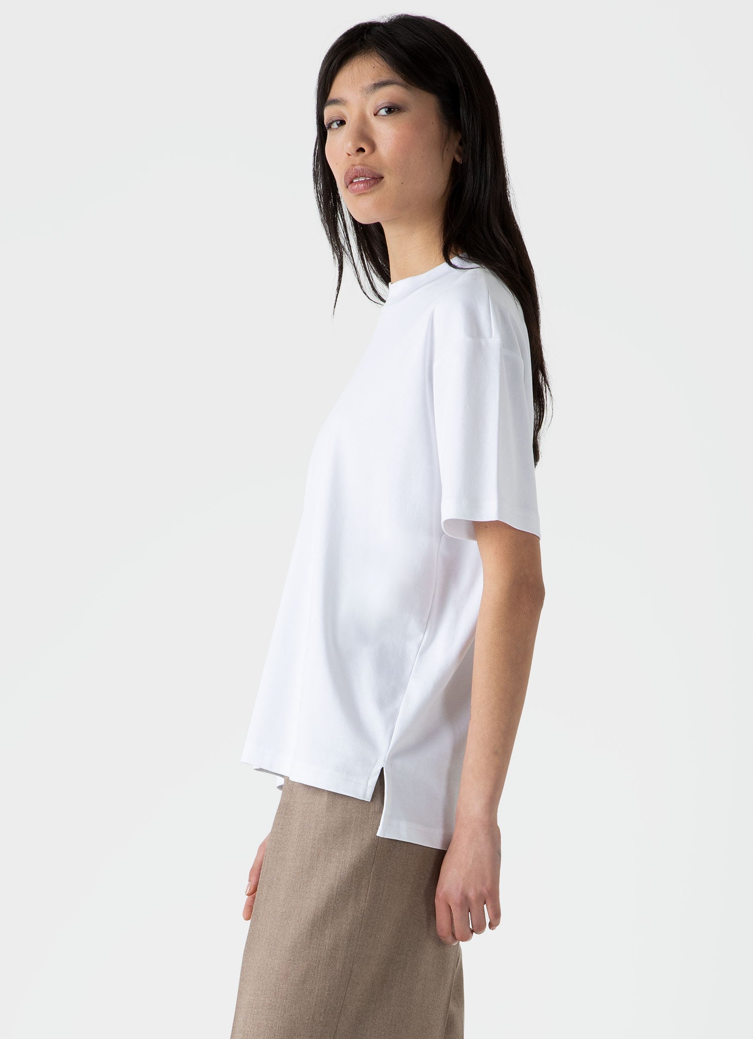 モックネック（ヘビーウェイト）Tシャツ（White）| Sunspel