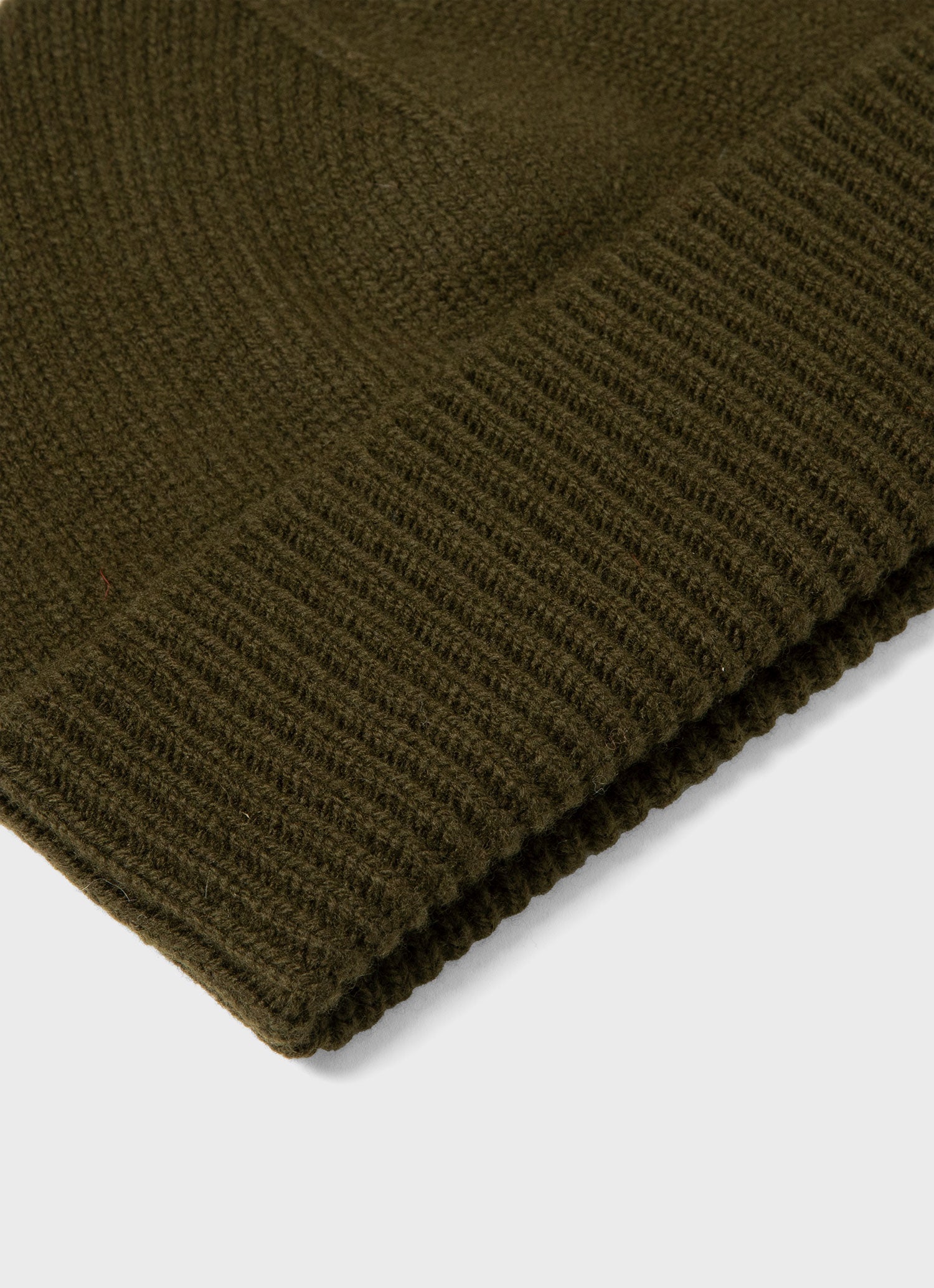 Scottish Lambswool Hat in Dark Olive