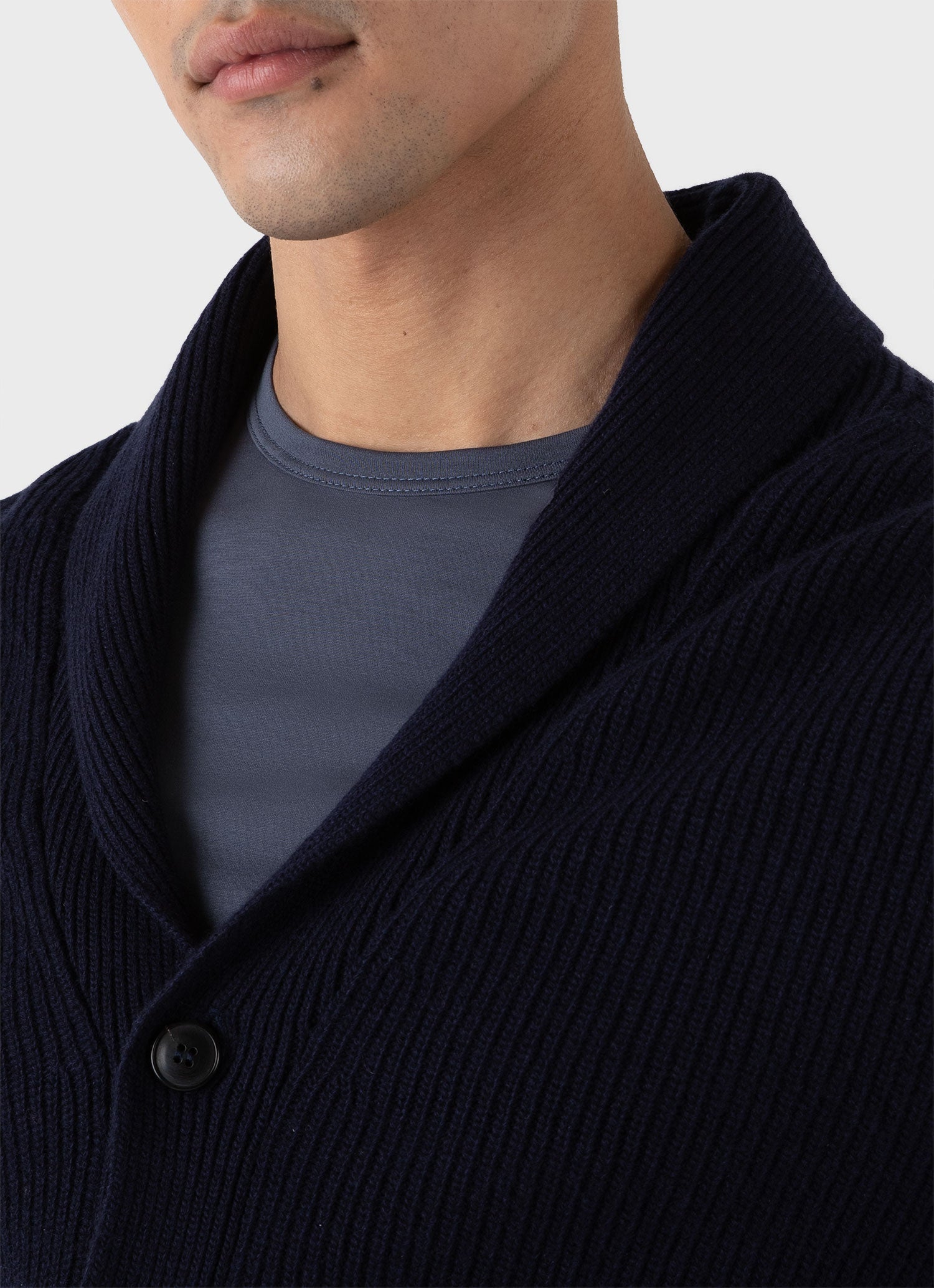 ショールネック カーディガン（Navy）|Sunspel