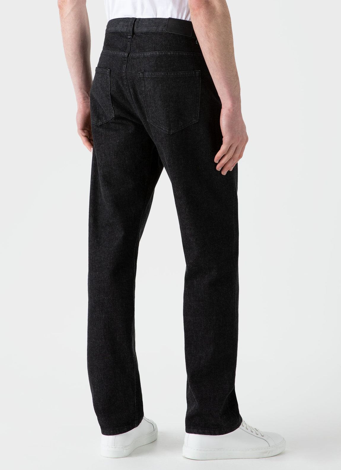 Men's Regular Fit Jean in Black Denim Wash