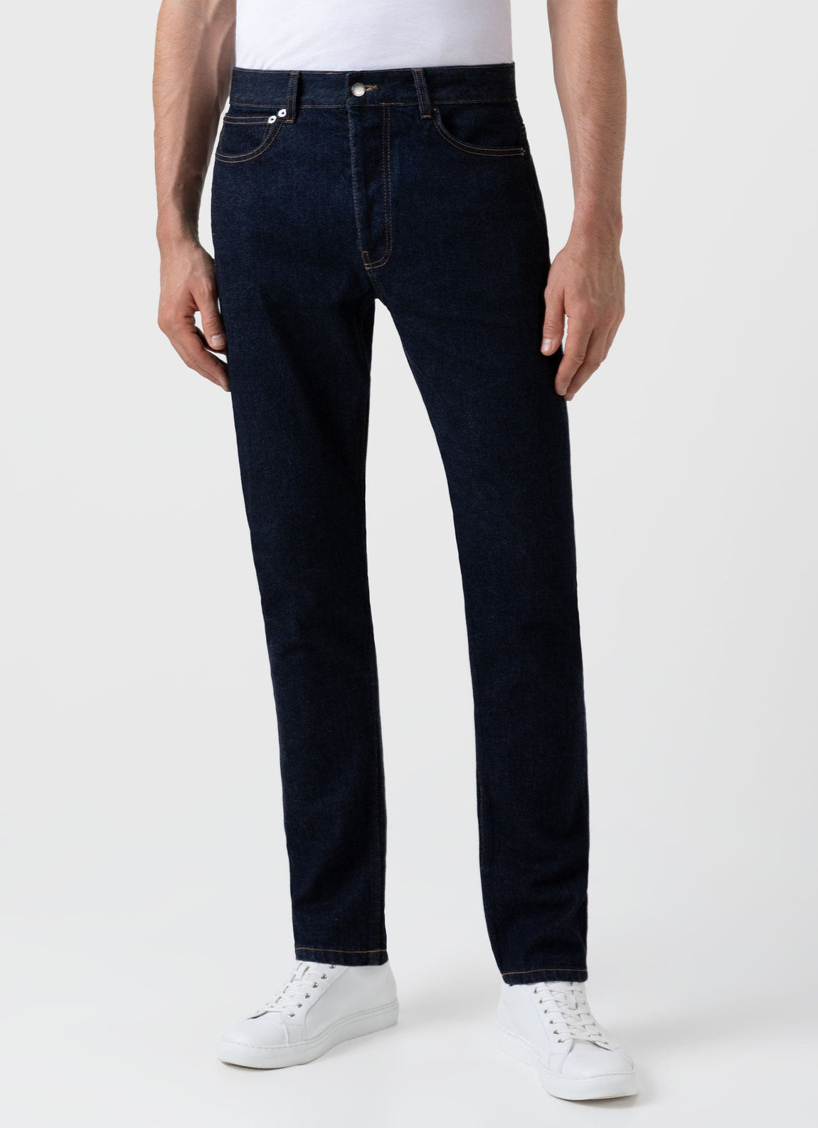 Men's Slim Fit Jean in Denim Rinse Wash