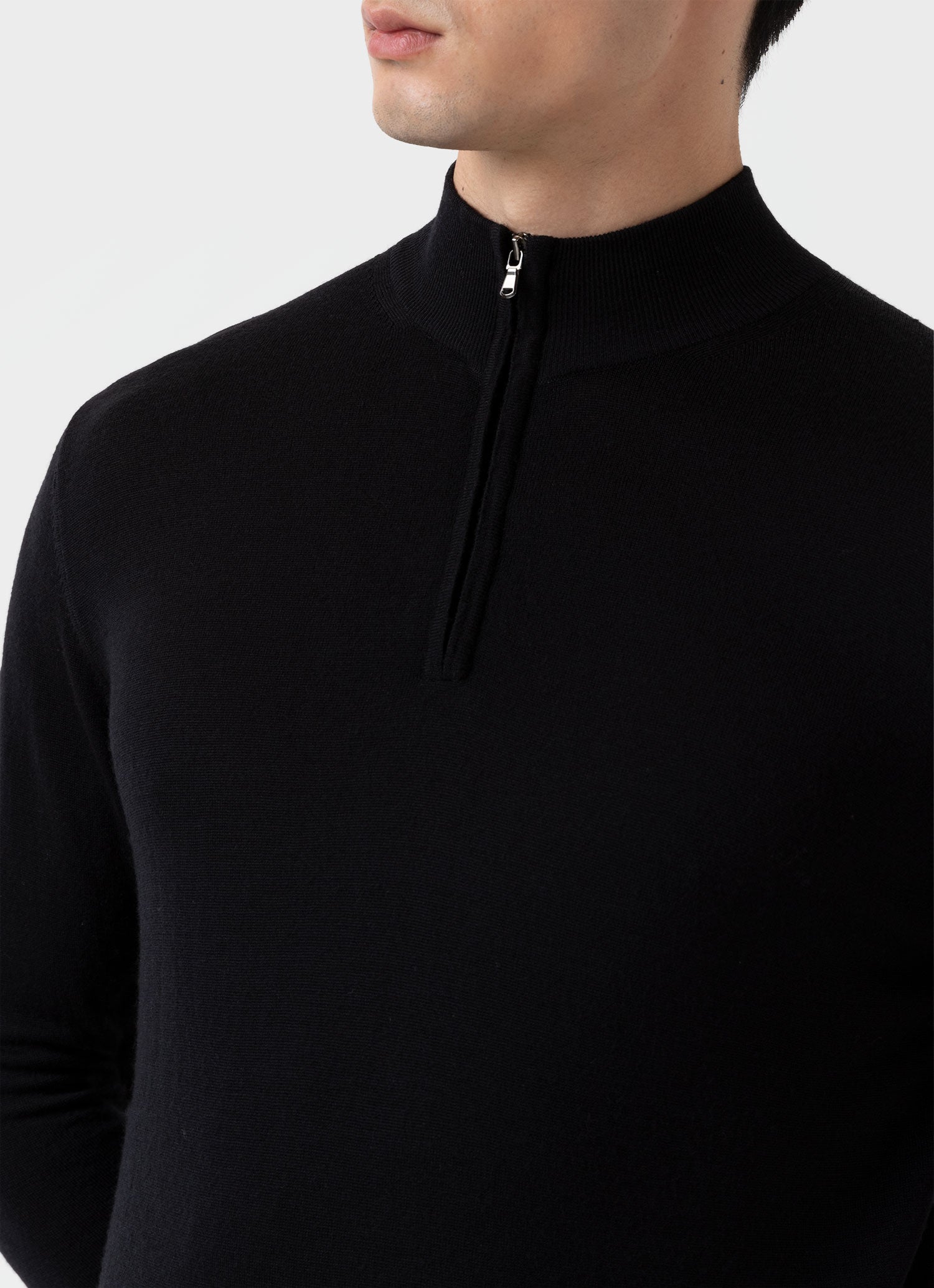 Men's Extra-Fine Merino Zip Neck in Black