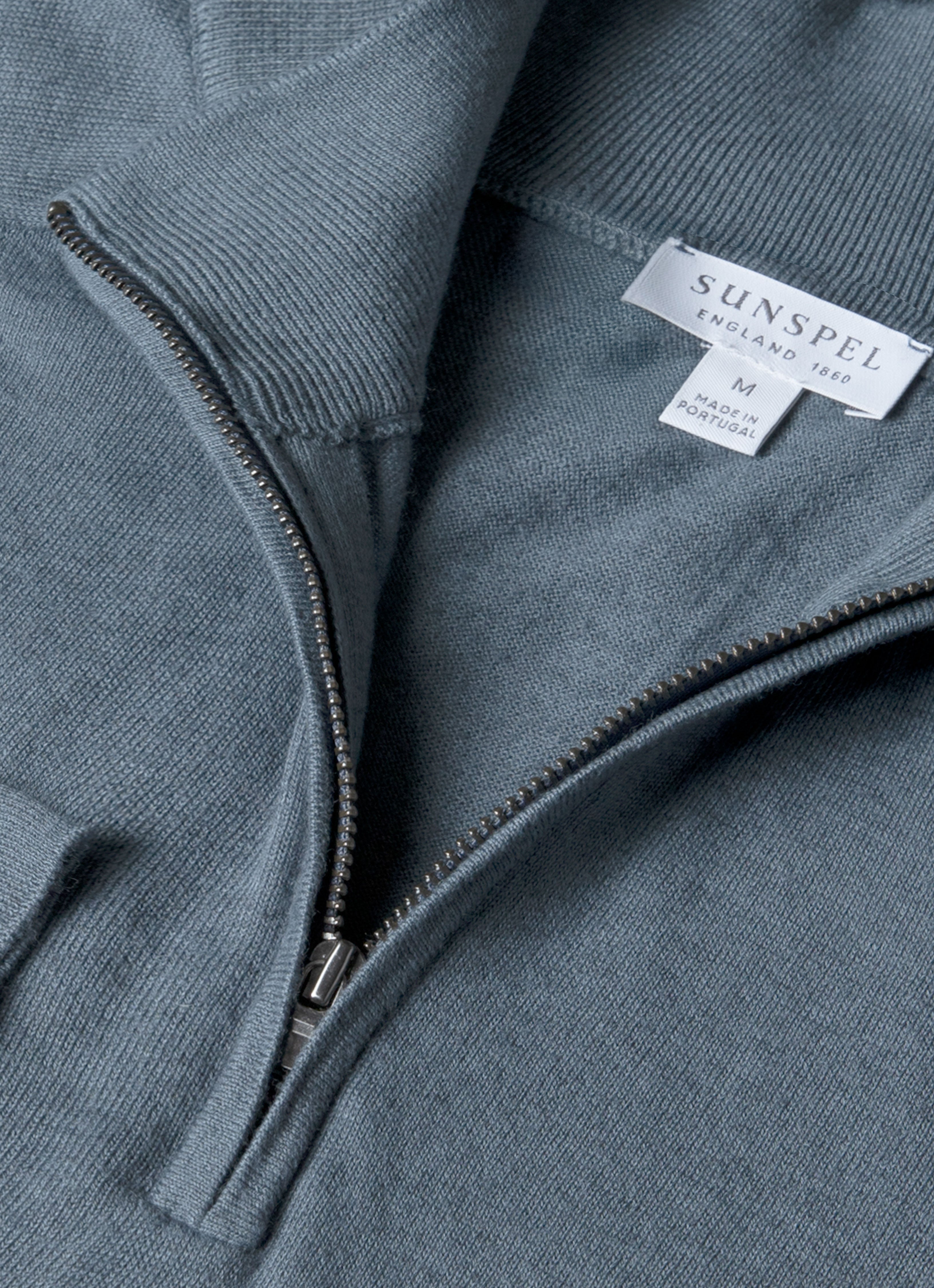 シーアイランドカシミヤ ハーフジップ（Slate Blue）| Sunspel