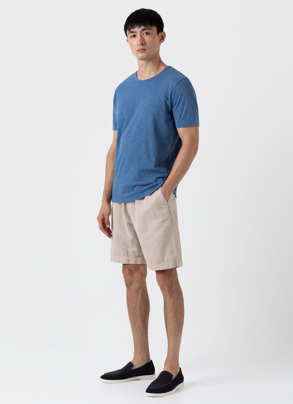 Men's Cotton Linen Drawstring Shorts in Light Sand
