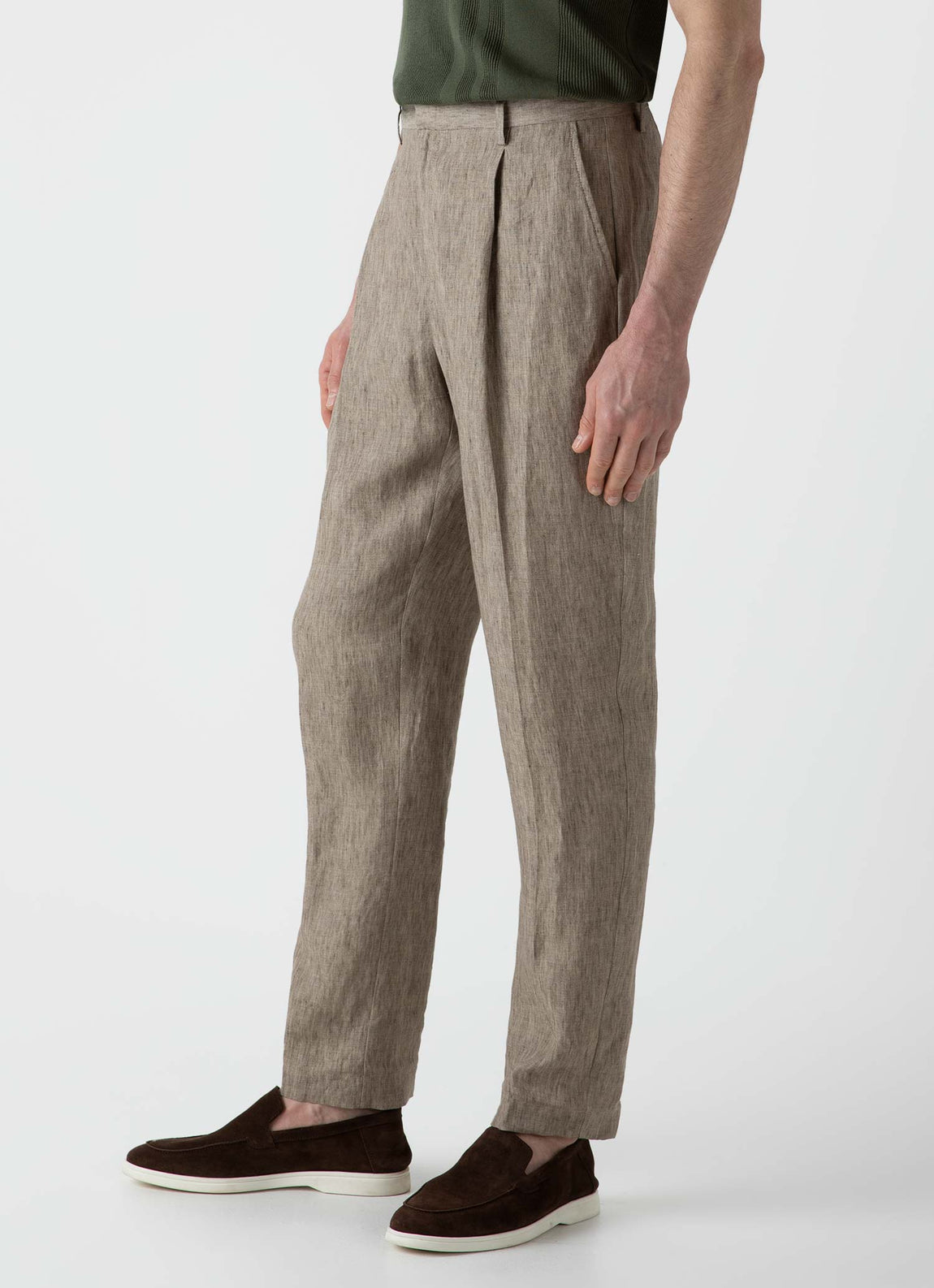 Men's Pleated Linen Trouser in Dark Stone