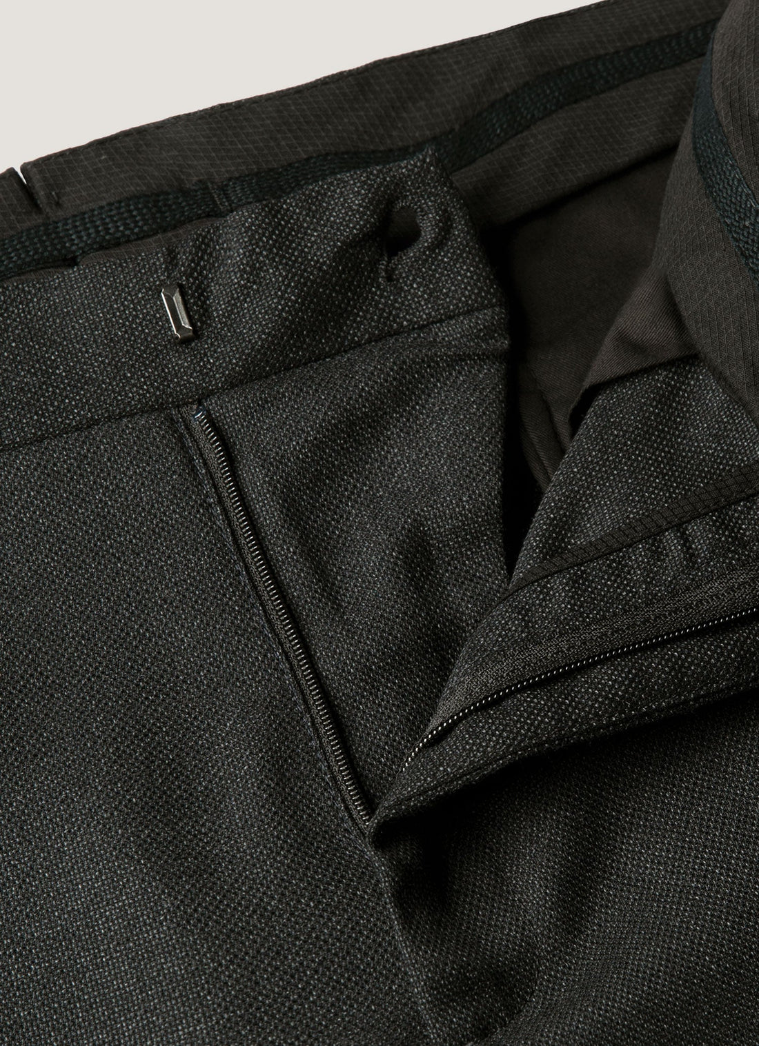Men's Lightweight Travel Wool Trouser in Dark Charcoal Melange