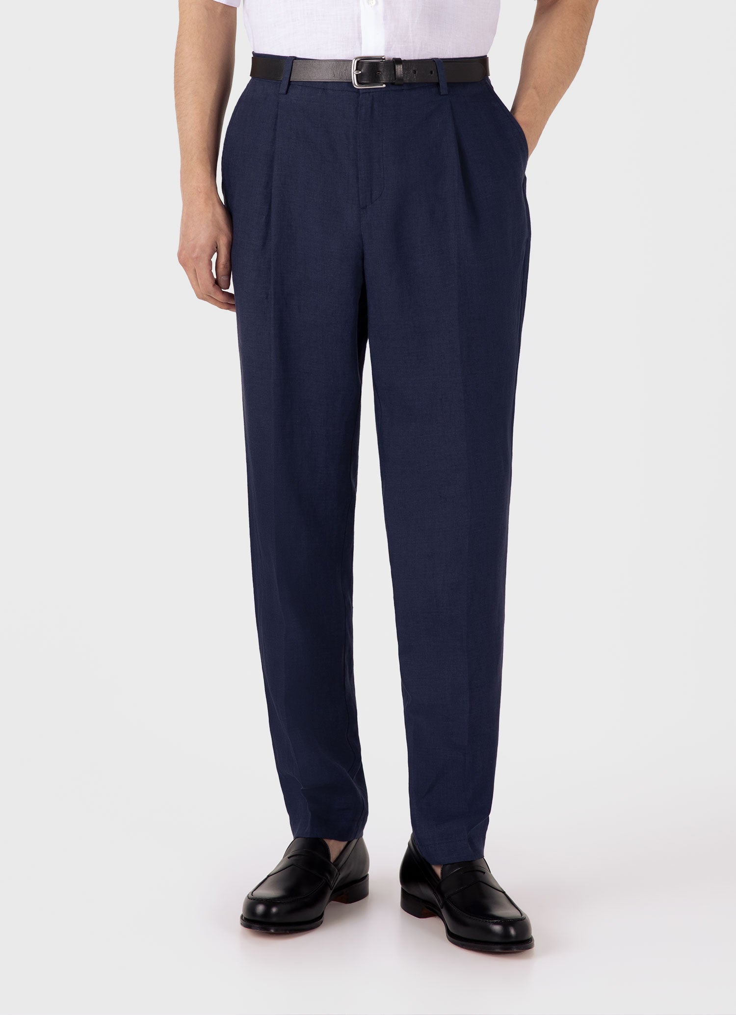 Men's Linen Two-Piece Suit in Light Navy
