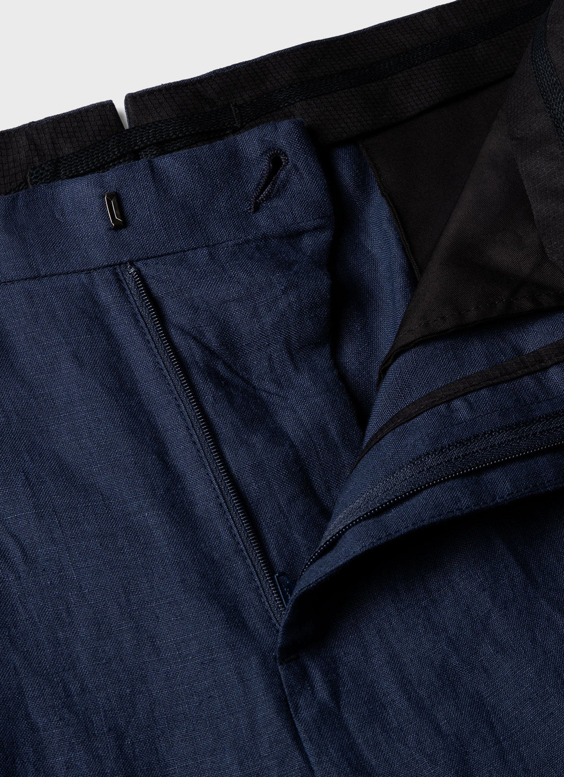 Men's Linen Two-Piece Suit in Light Navy