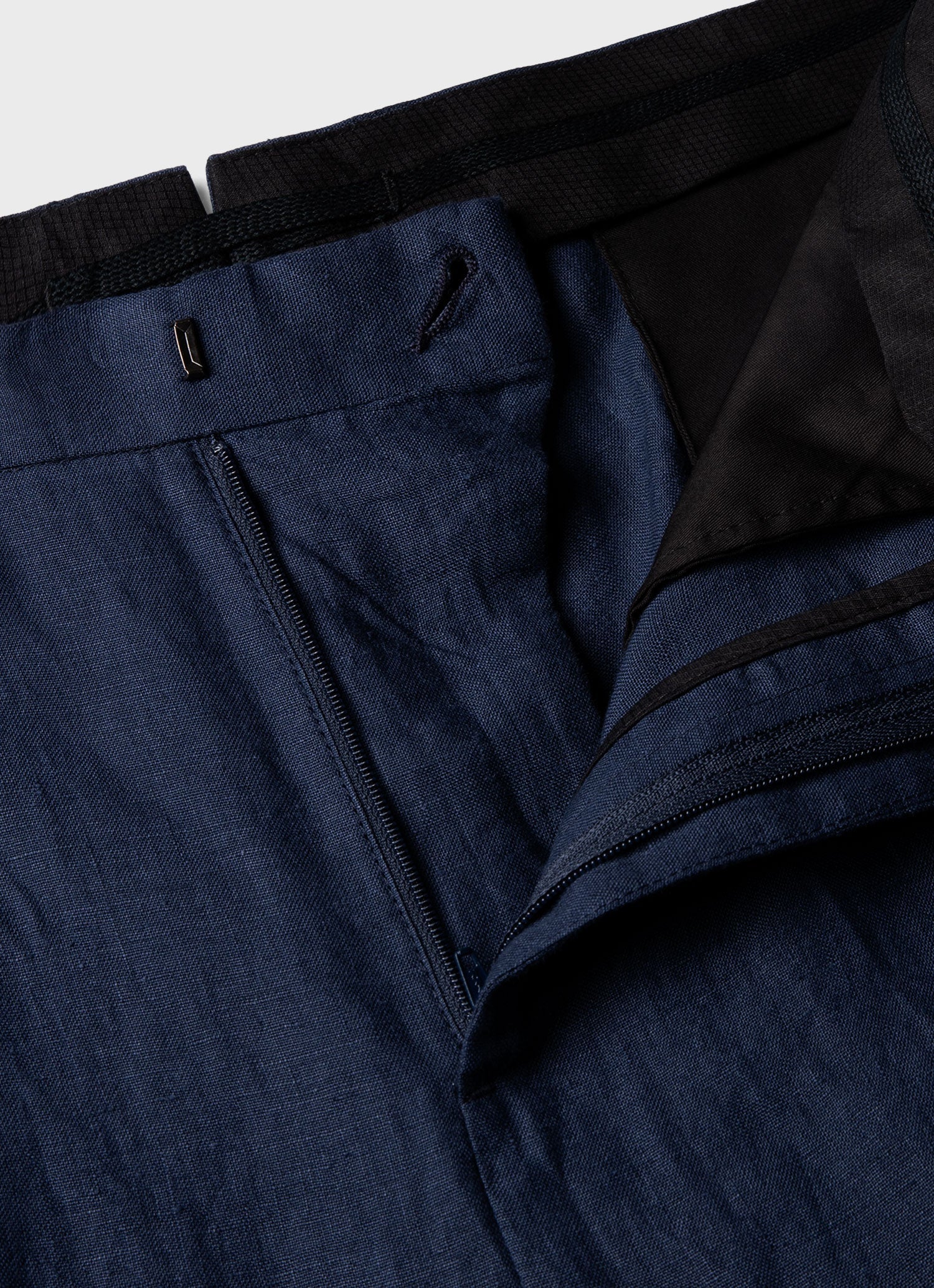 Men's Linen Two-Piece Suit in Light Navy