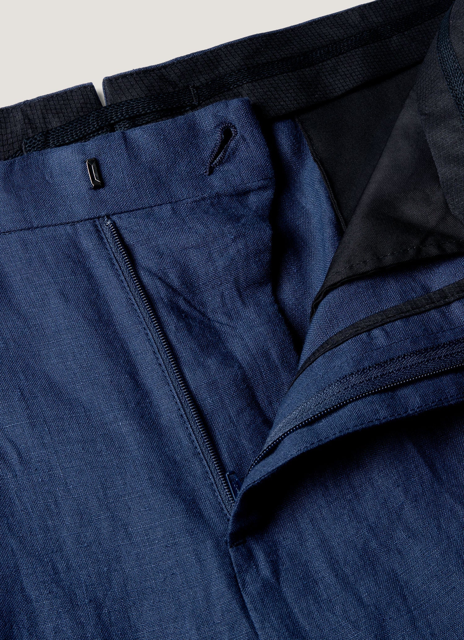 Men's Linen Two-Piece Suit in Light Navy