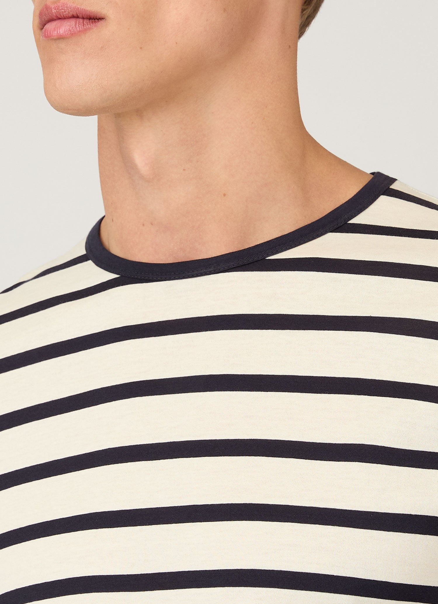 クラシックTシャツ （Ecru/Navy Breton Stripe）| Sunspel