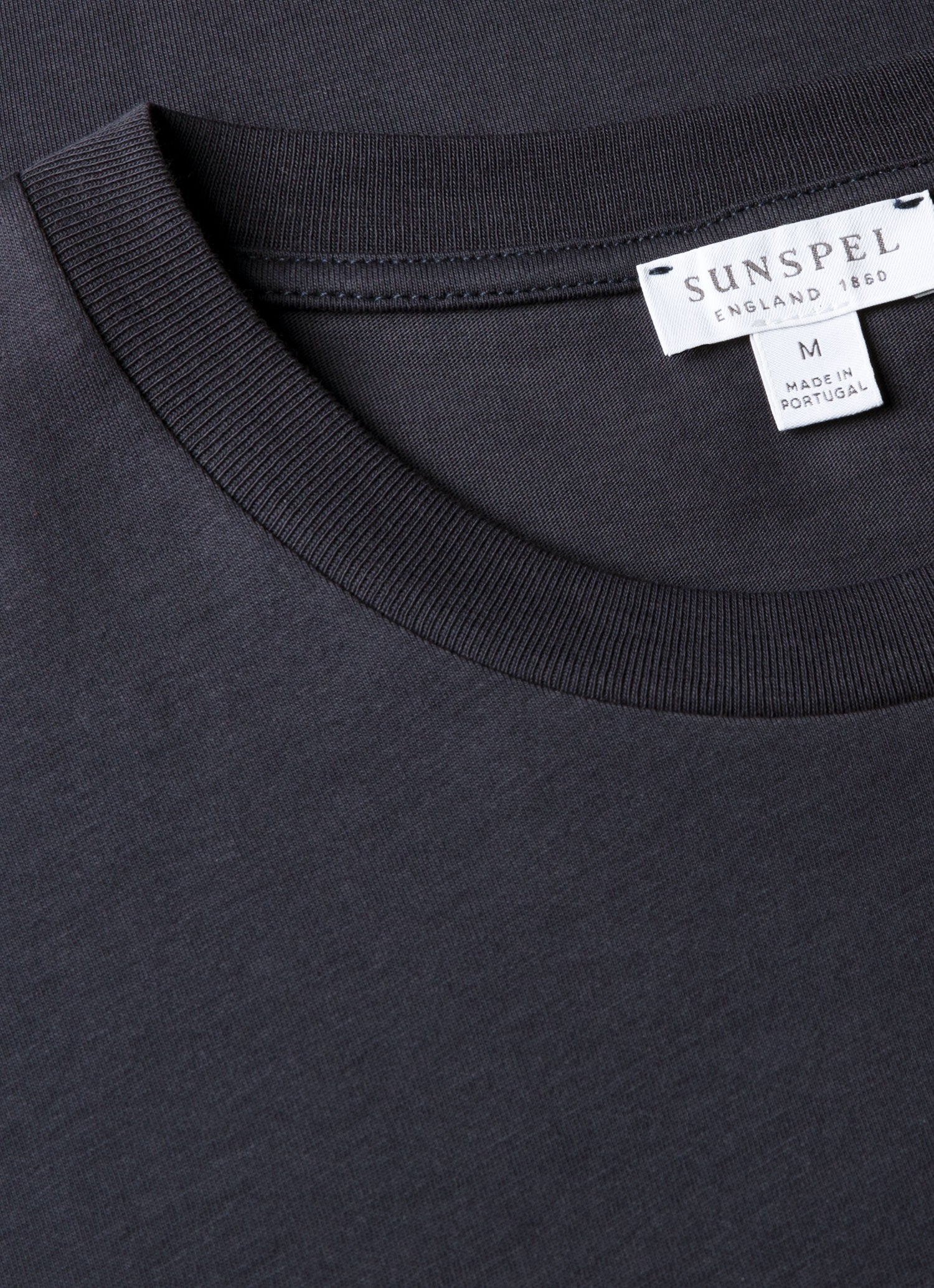 リヴィエラ（ミッドウェイト） Tシャツ（Navy）| Sunspel