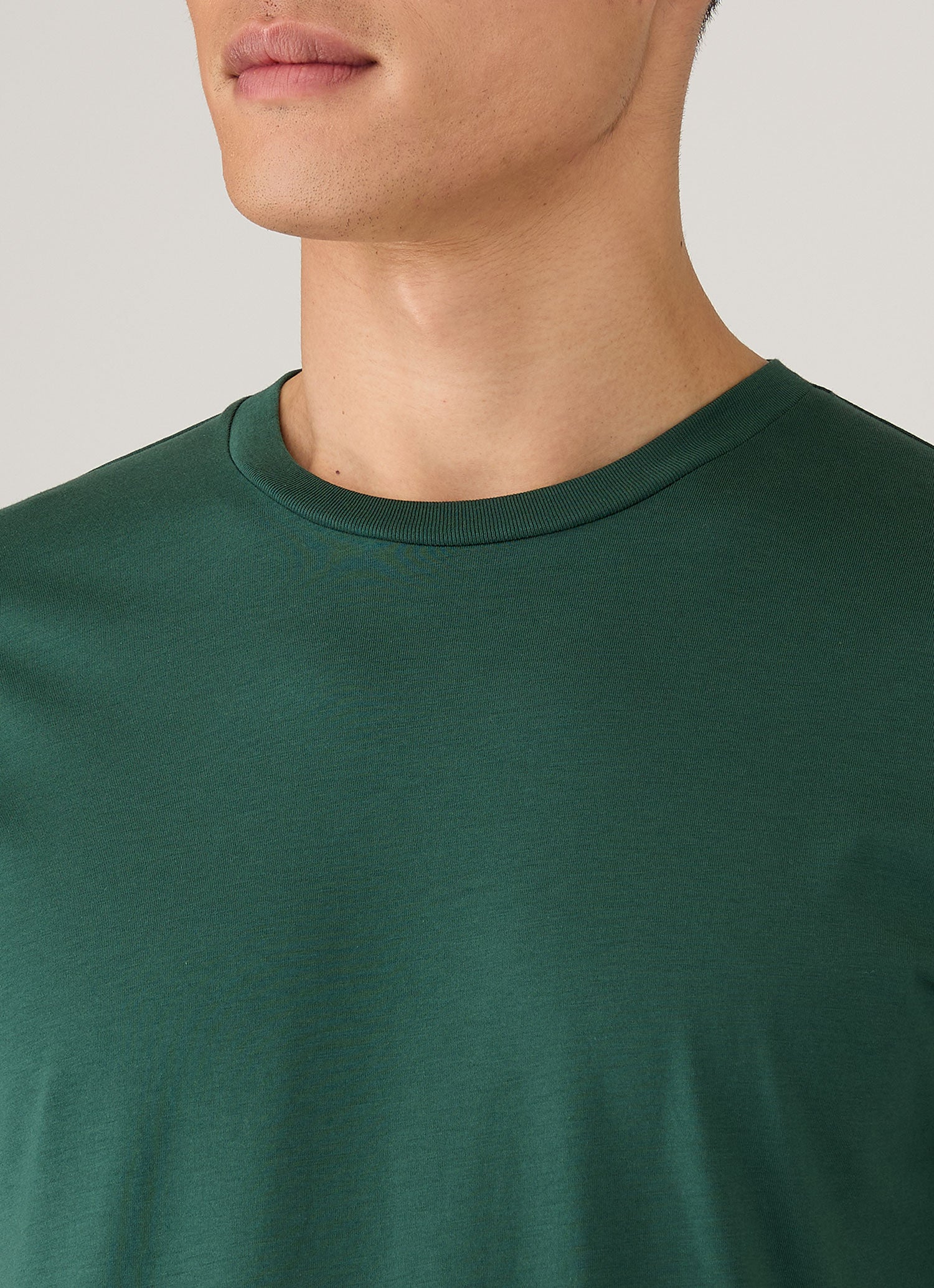 リヴィエラ（ミッドウェイト） Tシャツ（Forest）| Sunspel