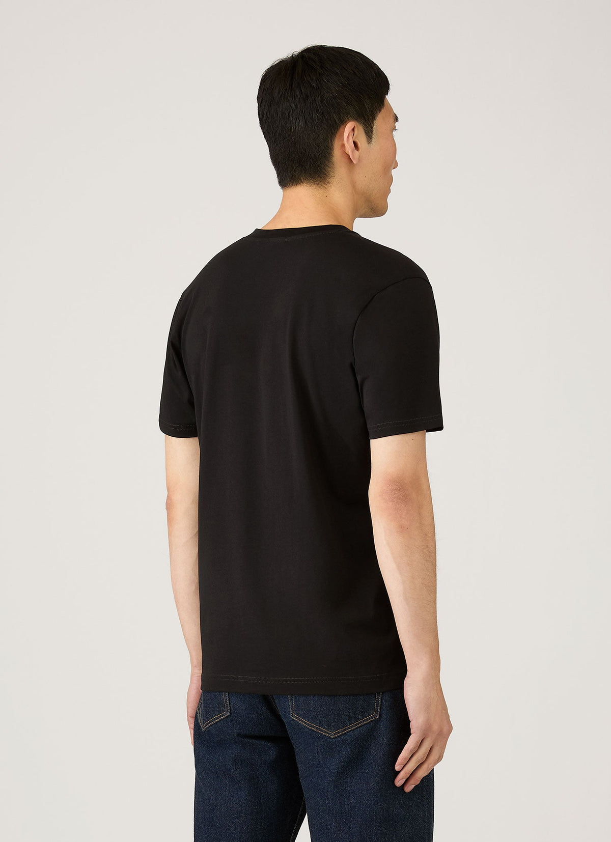 Men's Riviera Midweight V‑neck T‑shirt in Black