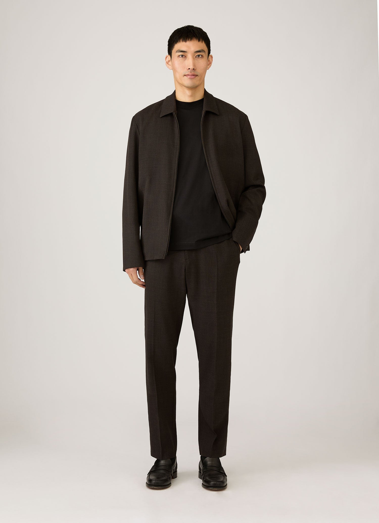 モックネックTシャツ（Black）| Sunspel