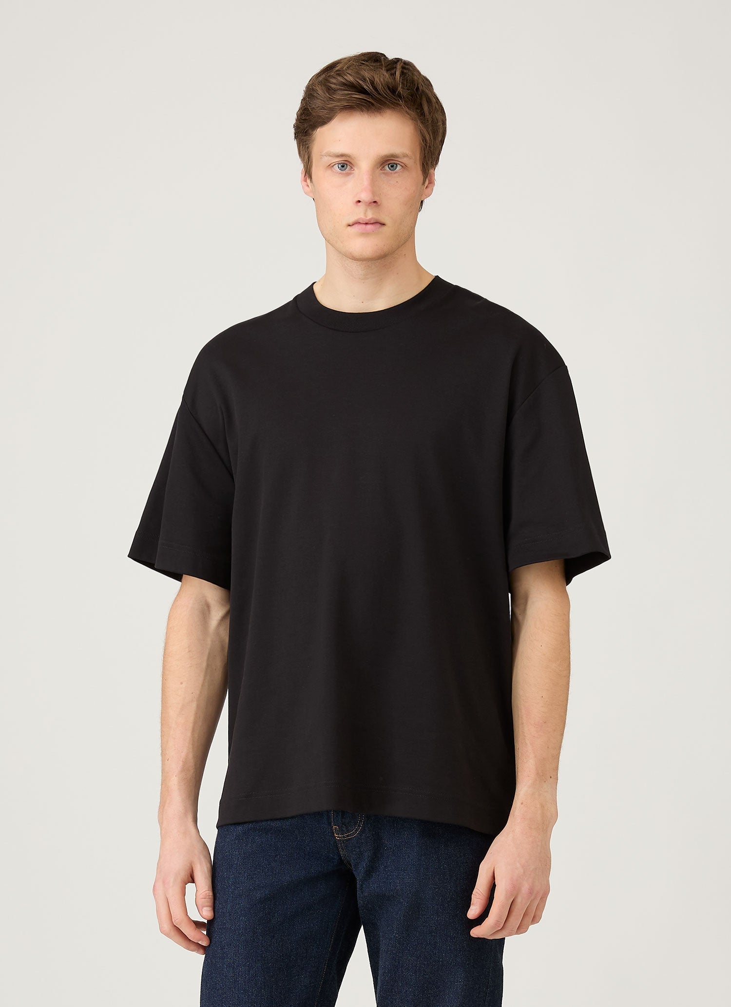オーバーサイズ（ヘビーウェイト）T シャツ（Black）|Sunspel