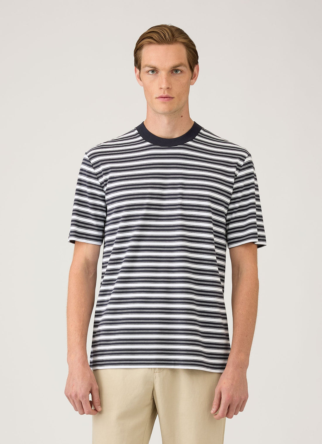 Men's Relaxed Fit Heavyweight T-shirt in White/Navy