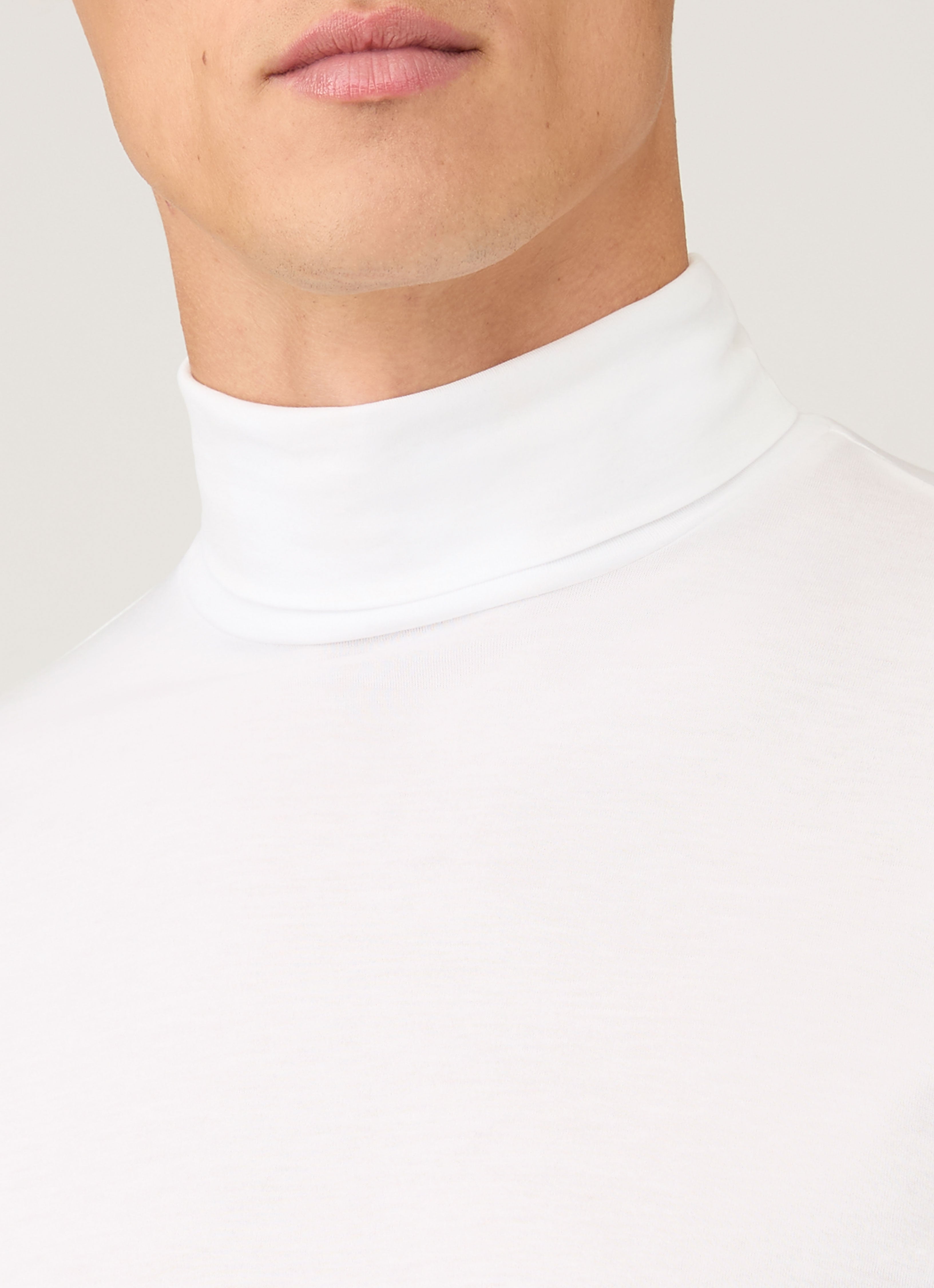 ロングスリーブ ロールネック （White）| Sunspel