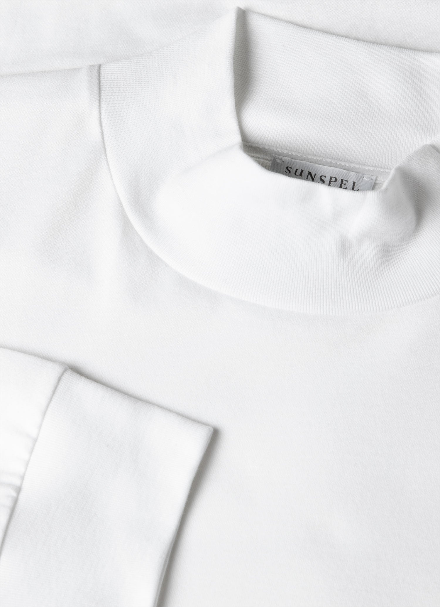 ブラッシュドコットン ロングスリーブ モックネックTシャツ（White