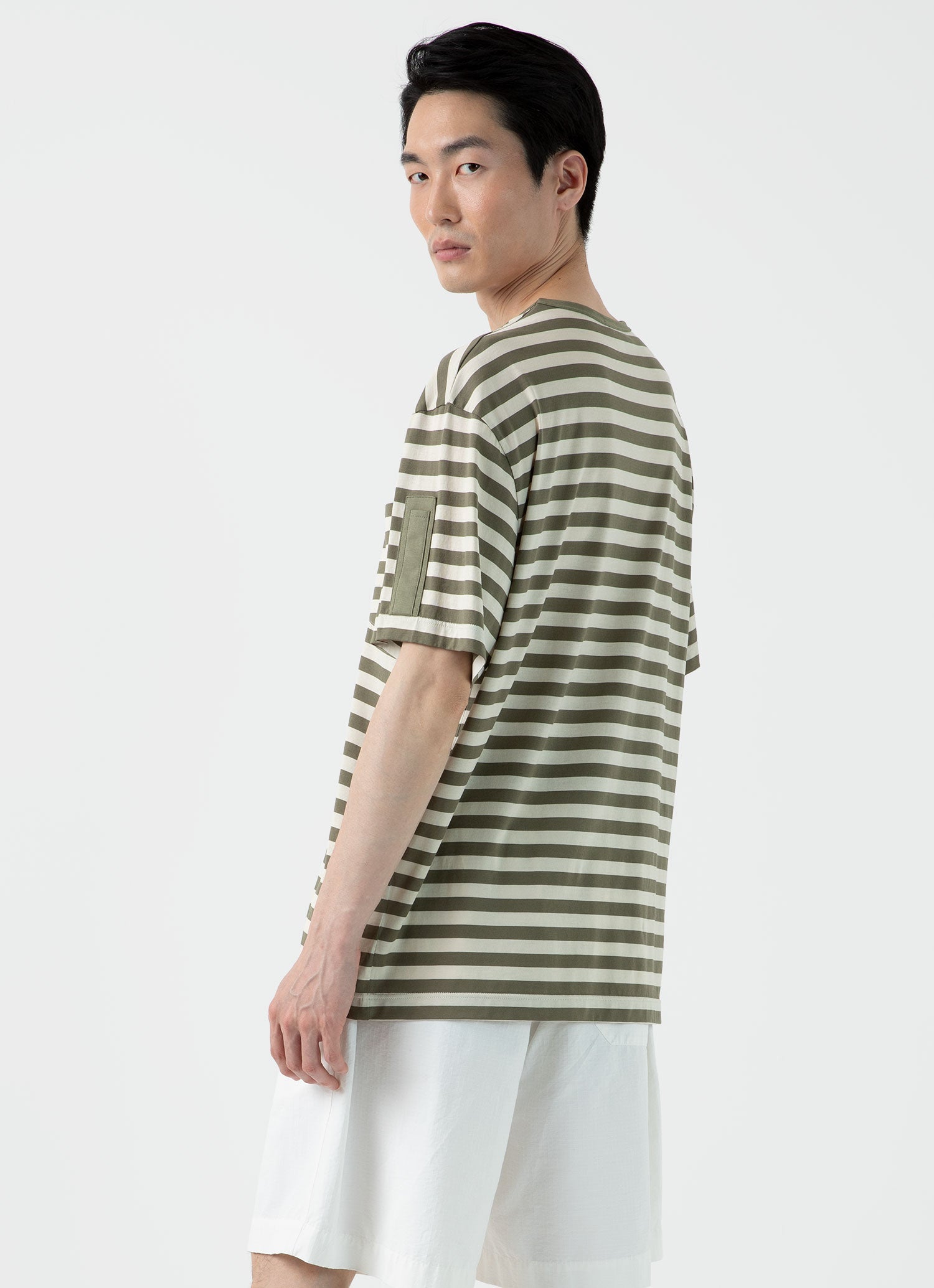Sunspel x Nigel Cabourn Tシャツ（Army Green/Stone White