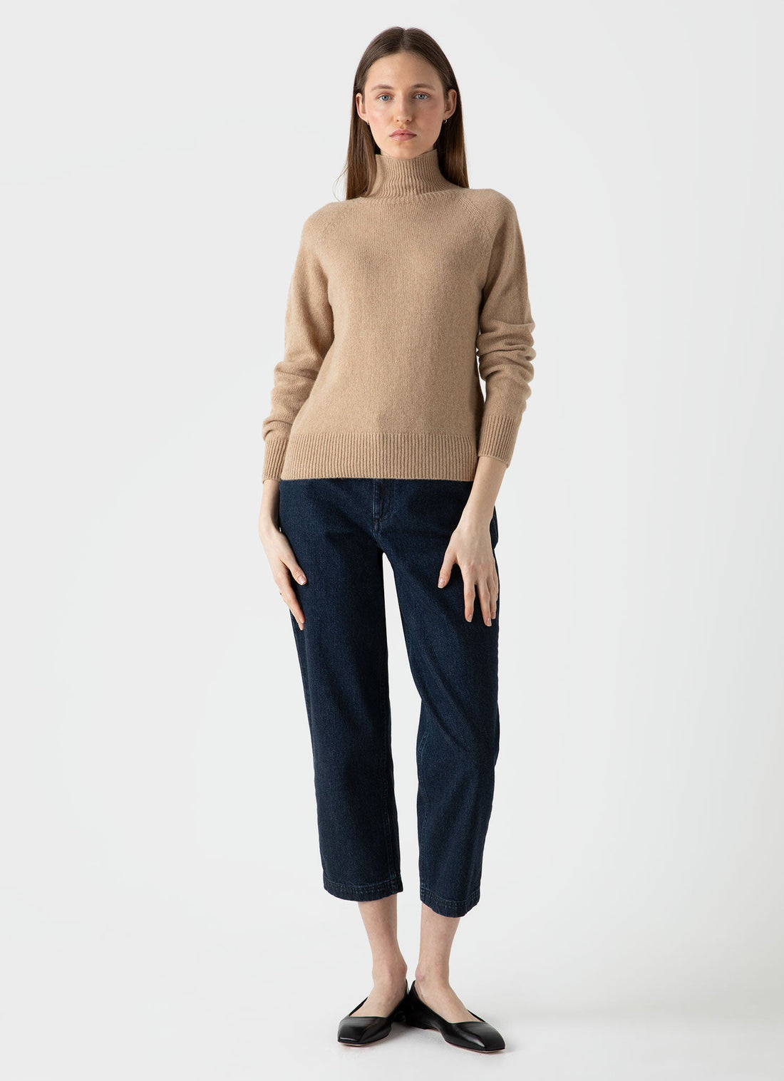 Women's Lambswool Funnel Neck Jumper in Light Camel