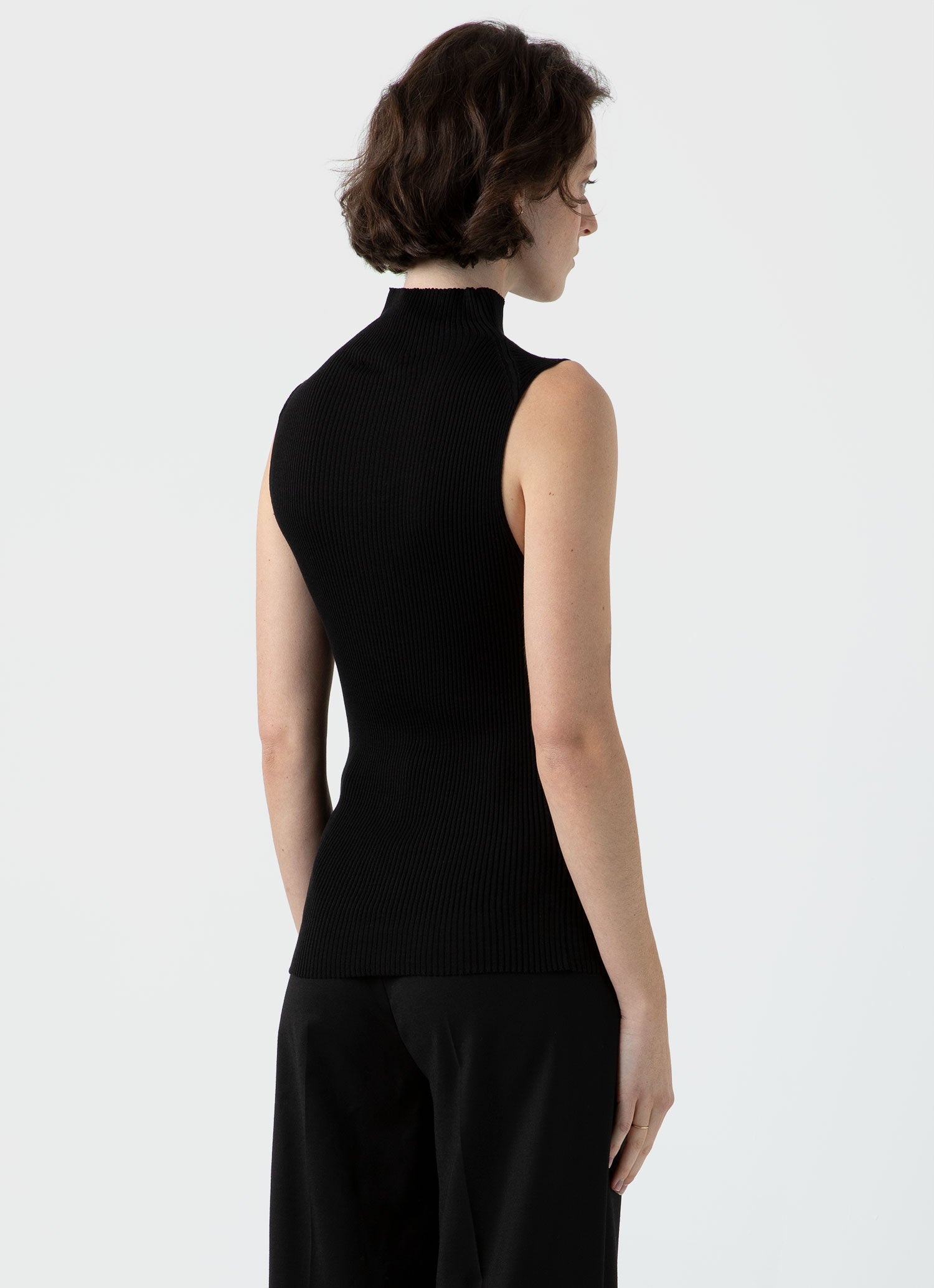UNITEDARROWS　ウール シルク ツイル ペプラム ベスト UNITED ARROWS（ユナイテッドアローズ）の「ウール シルク