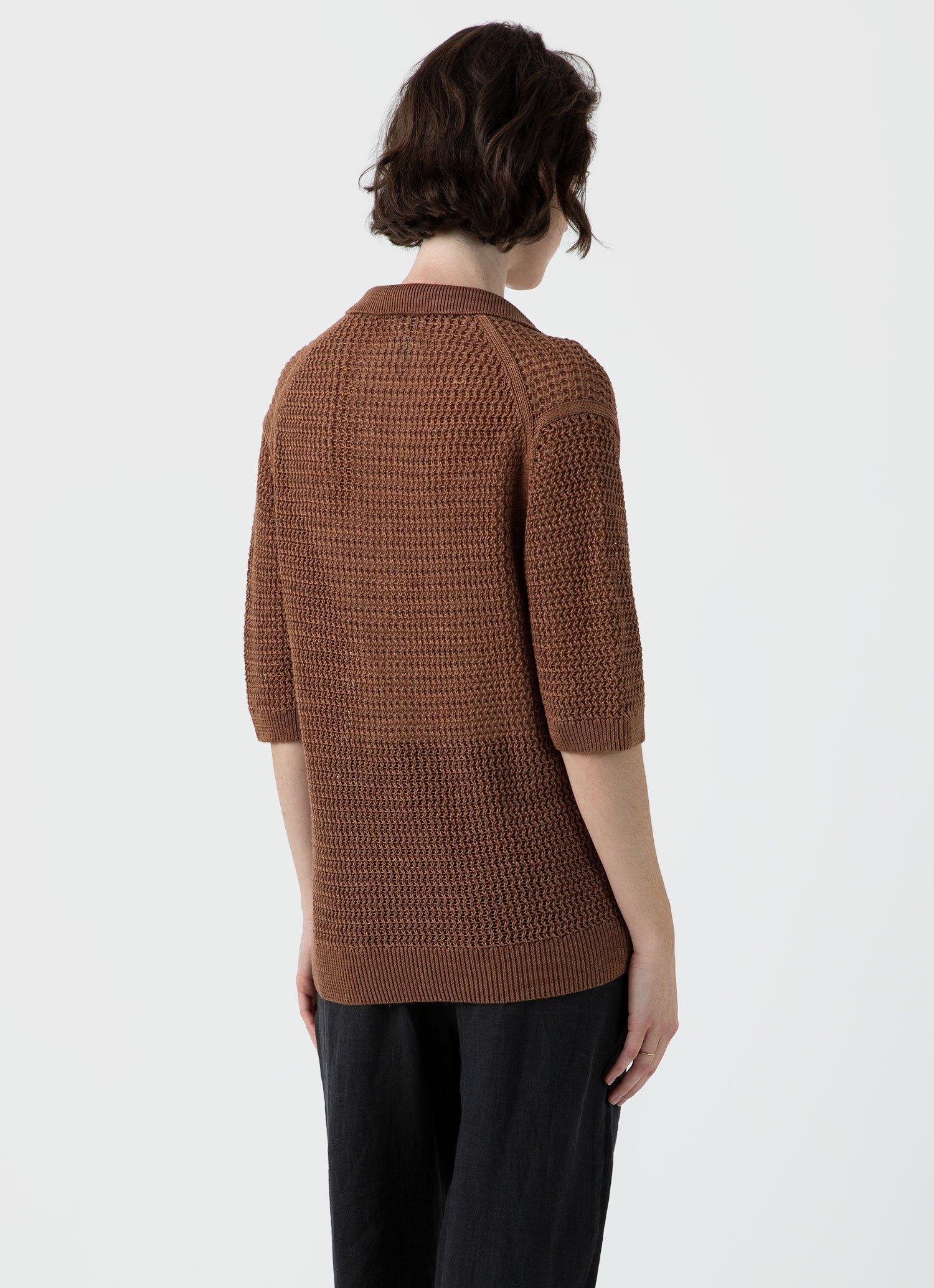 リネンメッシュポロシャツ（Brown）| Sunspel