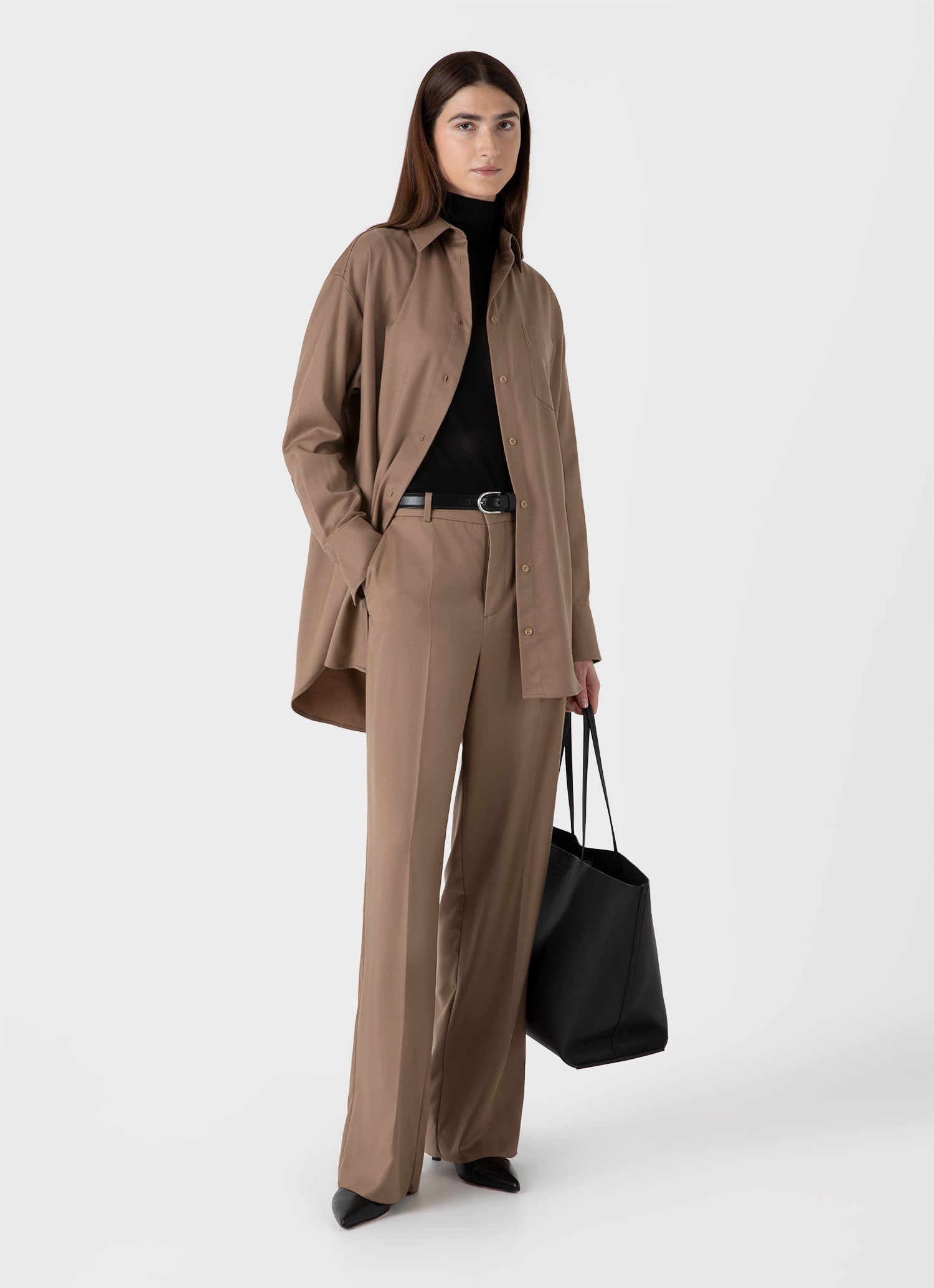 オーバーサイズウールフランネルシャツ（Light Camel）|Sunspel
