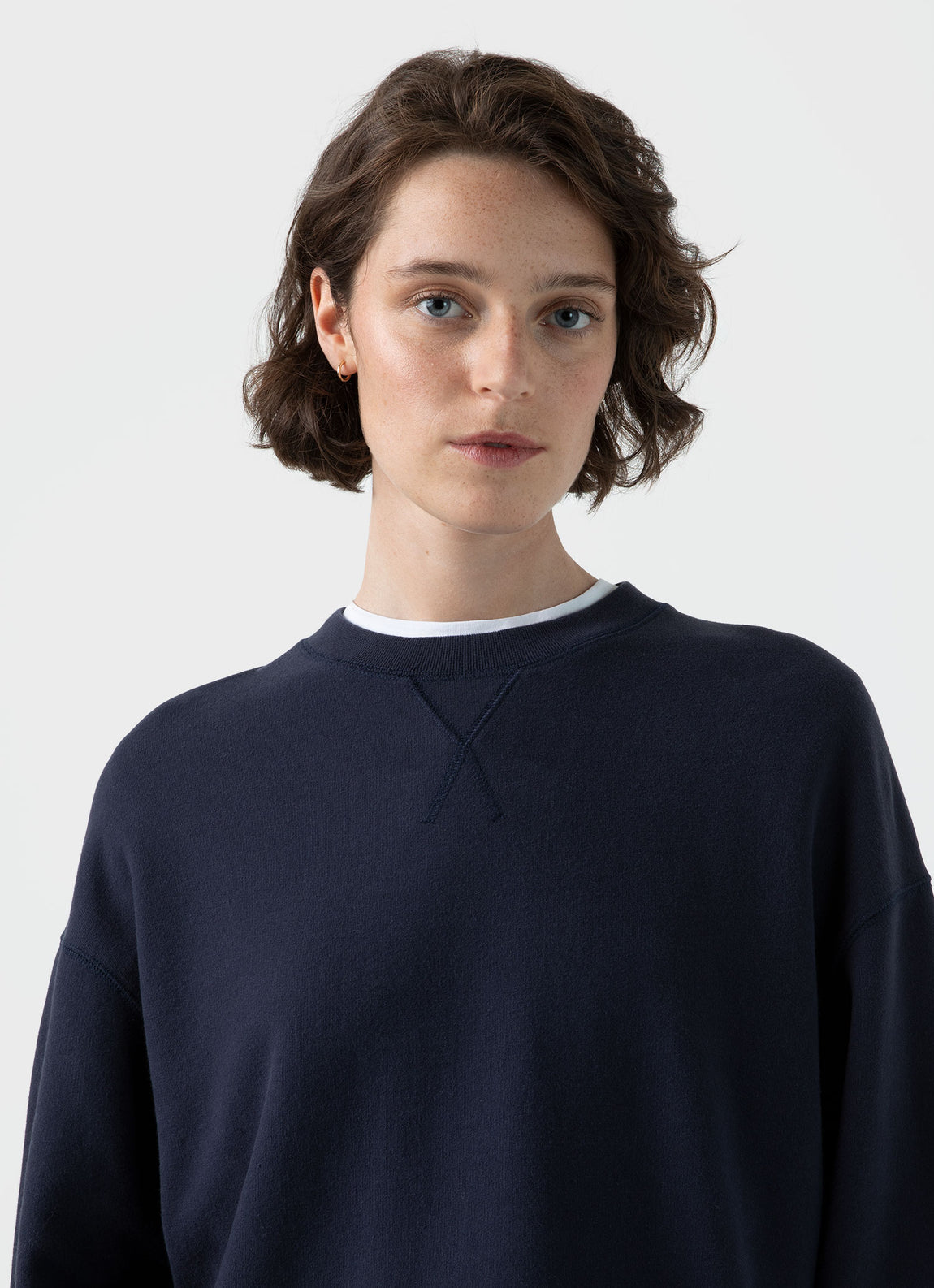 リラックスループバックスウェットシャツ （Navy）| Sunspel