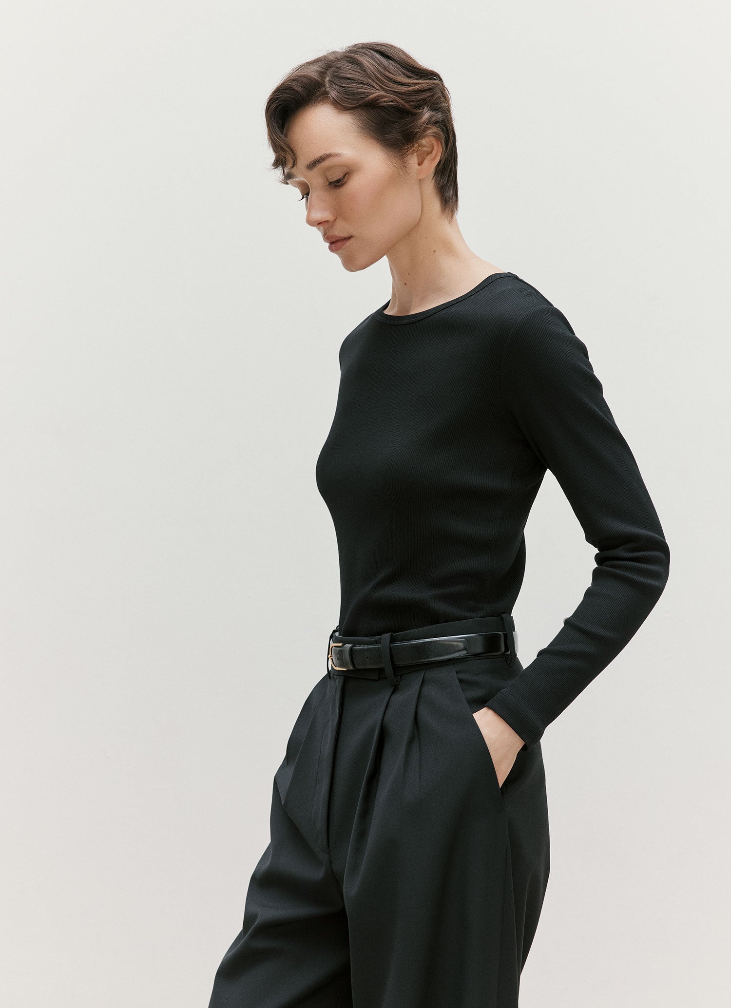 リブロングスリーブTシャツ（Black）| Sunspel