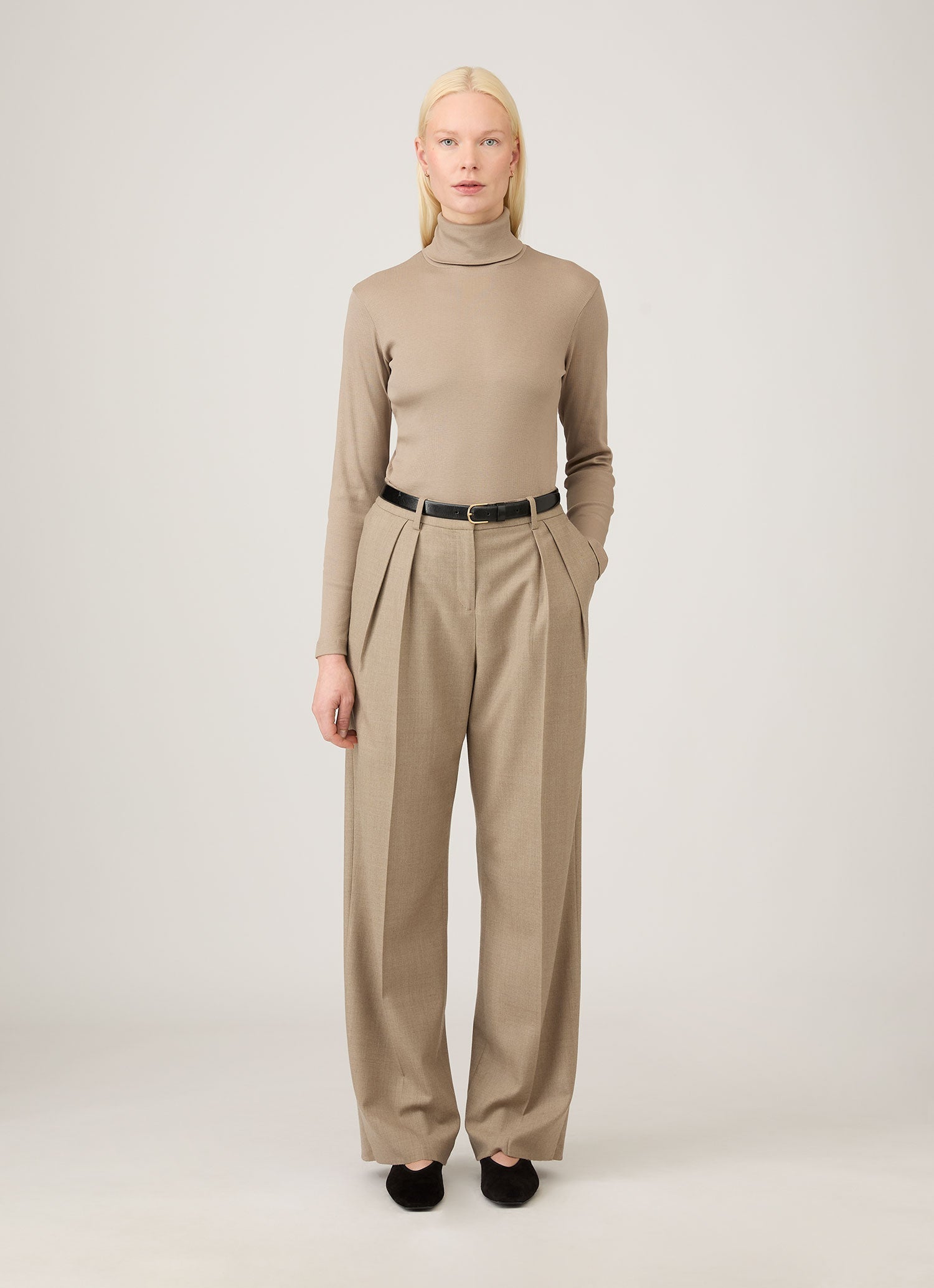 【✨新品未使用タグ付】SUNSPEL サンスペル タートルネック ロールネック リブ ロールネック Tシャツ（Mink）| Sunspel