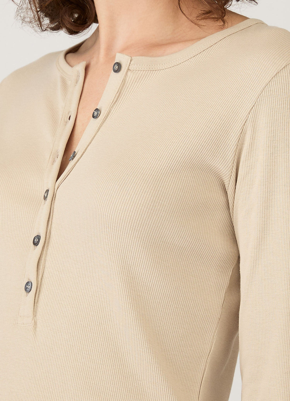 Women's Ribbed Henley in Hazelwood