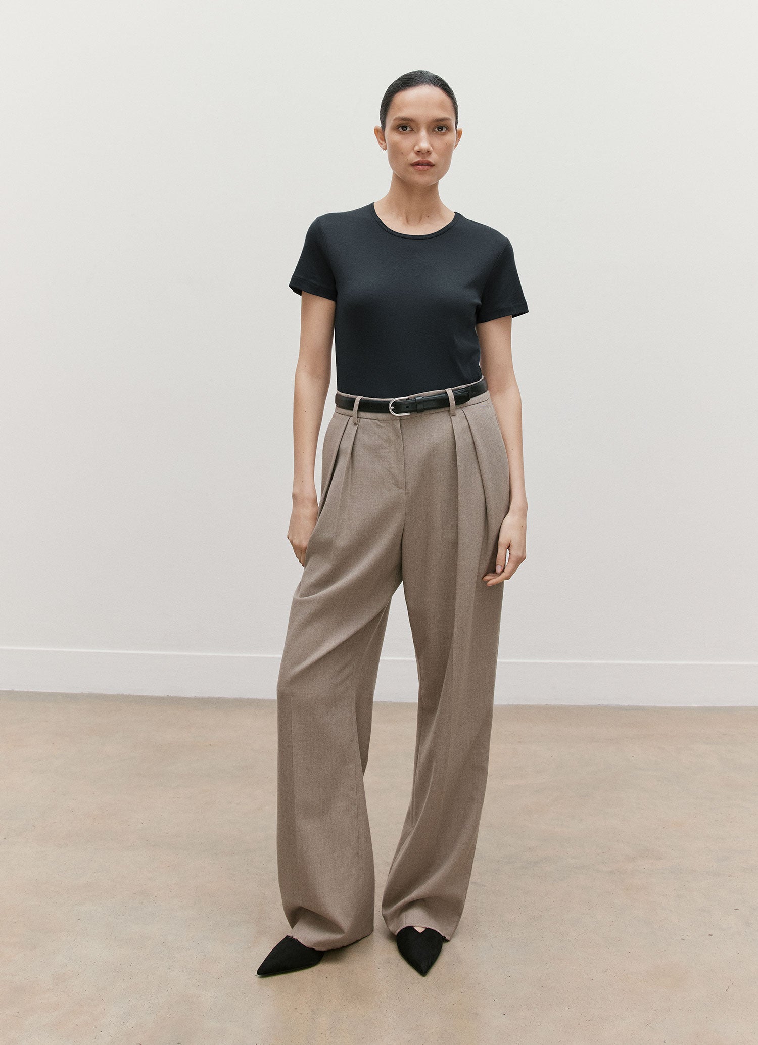 シーアイランド コットン Tシャツ （Black）| Sunspel